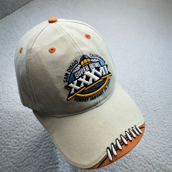 Tampa‎ Bay Buccaneers Hat Cap Strap Back Beige Super Bowl San Diego 2003 NFL - Picture 1 of 12